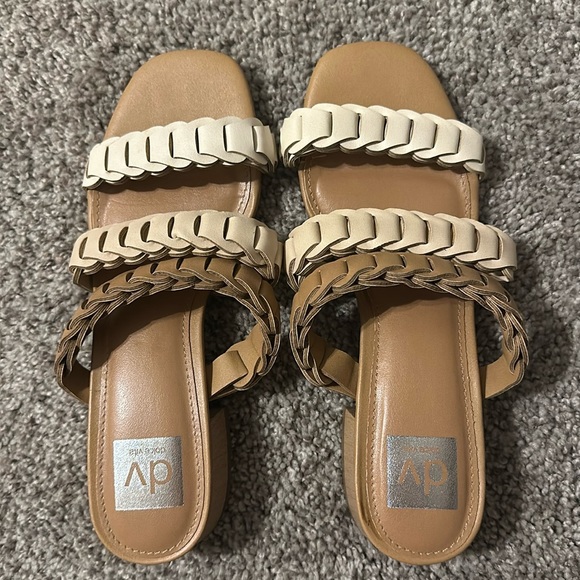 Sandals - Picture 1 of 3